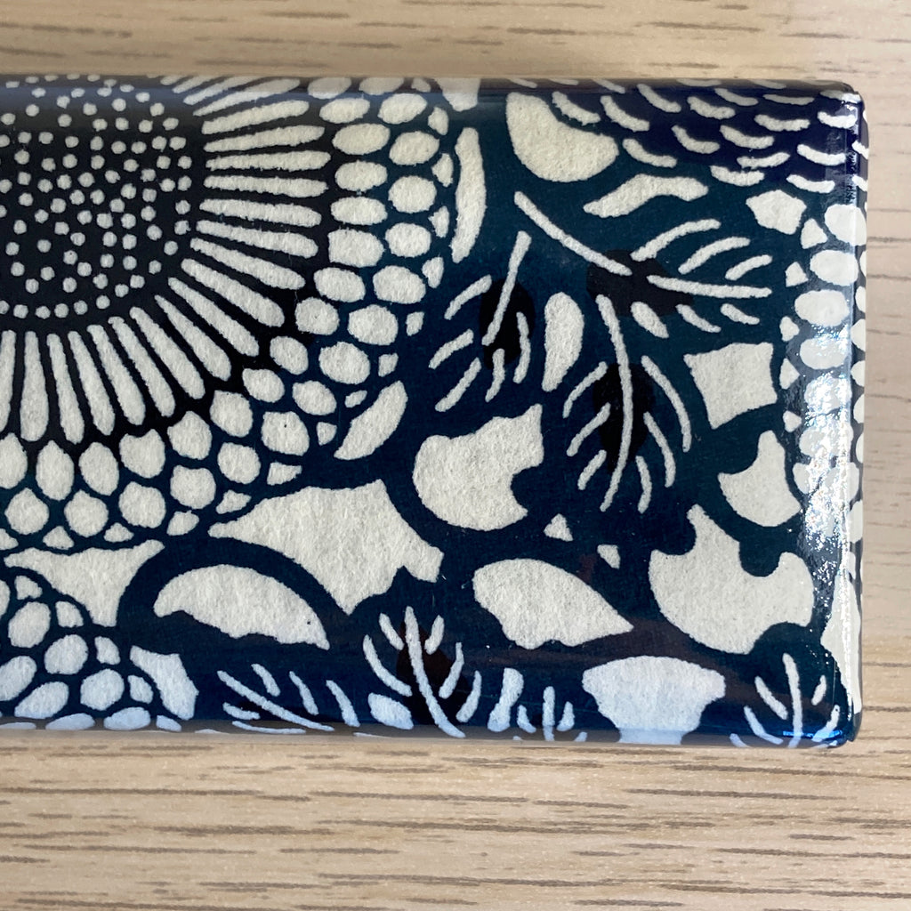 [Shofudo] Pen Case -Kiku Karakusa Pattern-